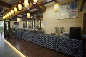 Unclassified image, 4 of 31, button - Mengxiyuan Resort Hotel (Zhangjiajie)