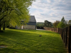 House | Garden - Ardennes Escape - House for 12 People With Sauna, Billiards & Garden (Gouvy)