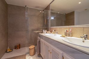 Bathroom - Mairena 23 - Sea view apartment (Ojen)