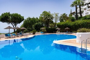 Pool - Mairena 23 - Sea view apartment (Ojen)