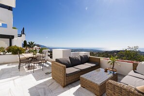Outdoor dining - Mairena 23 - Sea view apartment (Ojen)