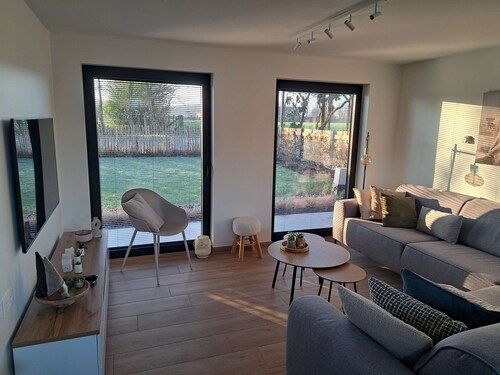 L' Avventura is within walking distance of Bellewaerde amusement park and near Ypres