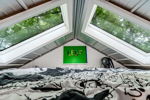 1 camera, Wi-Fi gratuito, lenzuola