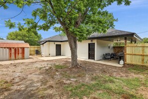 Exterior - Comfortable 2-Bedroom Rental in Bridge City (Bridge City)