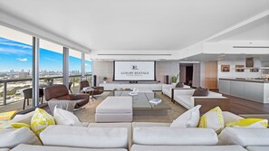 Luxury Suite, 3 Bedrooms, Kitchen, Ocean View | Living area