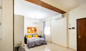 Apartment, Garden View