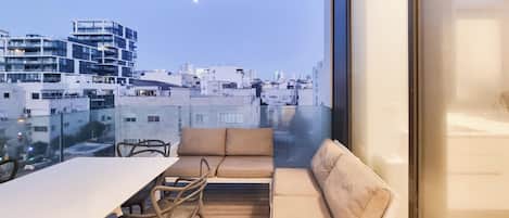 Apartment | Terrace/patio