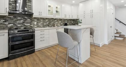 Urban Nest Home 4bed 4bath | Parking | Baby Crib