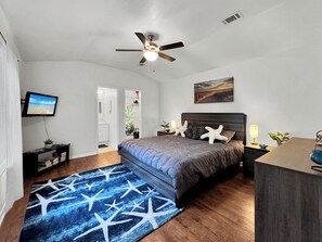 3 bedrooms, iron/ironing board, WiFi, bed sheets