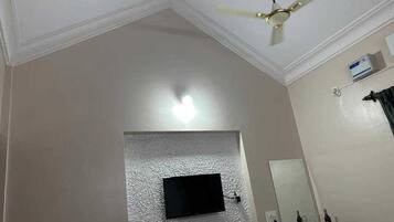 Economy Double Room, Balcony, City View