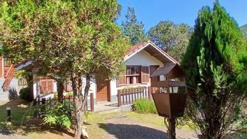 Mặt tiền nơi lưu trú