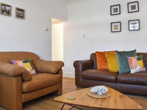 TV - 2 bedroom accommodation in Redcar, near Saltburn-by-the-sea (Redcar, near Saltburn-by-the-sea)