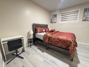 2 chambres, bureau, fer et planche à repasser, Wi-Fi gratuit