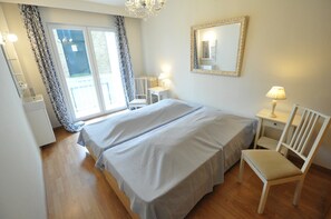 Apartment - Apartment in Duinbergen Near Sandy Beach (Knokke-Heist)