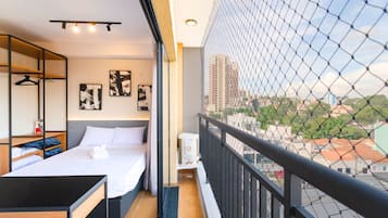 Estudio | 1 dormitorio, cortinas opacas, tabla de planchar con plancha