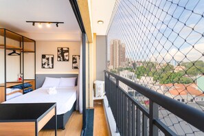 Studio | 1 bedroom, blackout curtains, iron/ironing board, free WiFi