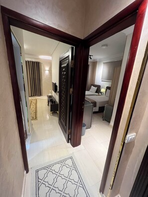 2 habitaciones y caja de seguridad en la habitación 