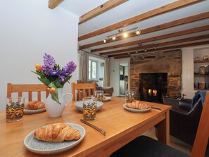 Dining - Back Cottage (Yelverton)