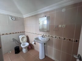 Basic Condo, Sea View | Bathroom