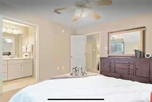 2 soverom, strykejern/-brett, wi-fi og sengetøy