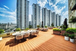 Outdoor dining - Jinhaimei Hyatt Ninghai Hotel (Ninghai)