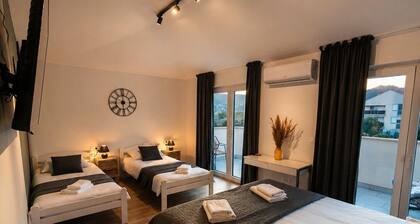 Bjonda Big Family Apt • 3BR • 2 Balconies + Private Parking