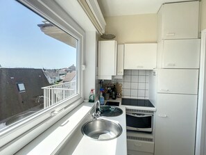Apartment | Private kitchen - Apartment in Knokke-heist Near Beach (Knokke-Heist)