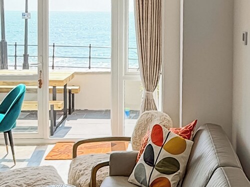 2 bedroom accommodation in Ventnor