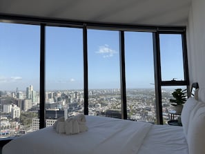 4 chambres, fer et planche à repasser, Wi-Fi, draps fournis