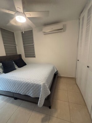 4 Schlafzimmer, Bügeleisen/Bügelbrett, kostenloses WLAN, Bettwäsche
