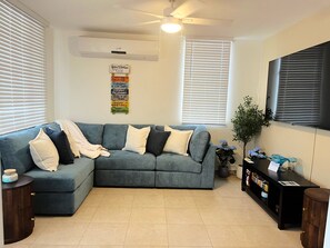 Smart TV - Home in Santa Isabel, Puerto Rico. 4BR 2BA home with WiFi, AC & UNDERGROUND POOL (Santa Isabel)