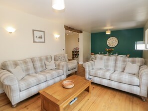 Cottage | Living area