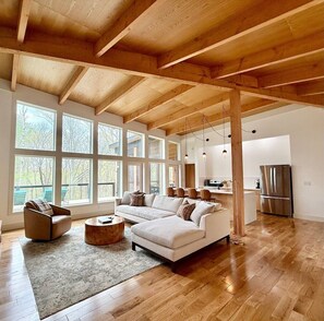 Télévision, cheminée