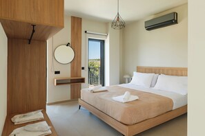 5 bedrooms, iron/ironing board, travel crib, WiFi