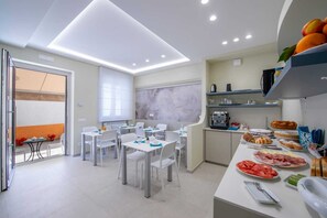 Dining - Rossy Palace 5 - Amalficoast Suites (Agerola)