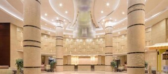 Shenzhen Qian'an International Hotel(Bao An Pingzhou Metro Station)