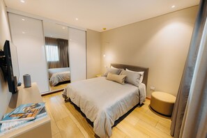 1 bedroom, in-room safe, iron/ironing board, WiFi