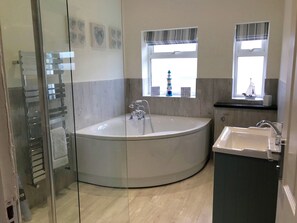 Shower - Pen Y Frith Bungalow (Prestatyn)