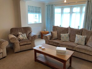 Living area - Pen Y Frith Bungalow (Prestatyn)