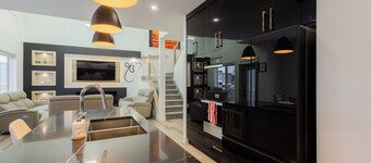 Luxury 4 bedroom big house