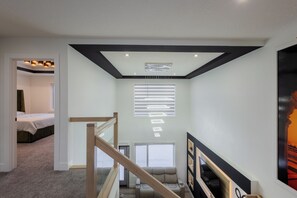 4 chambres, fer et planche à repasser, Wi-Fi, draps fournis