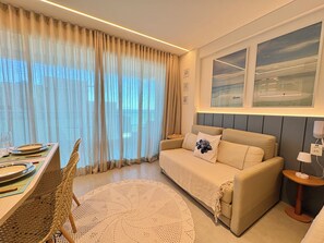 Deluxe-Zimmer, Meerblick | Kostenloses WLAN