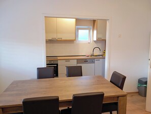 Íbúð | Veitingar