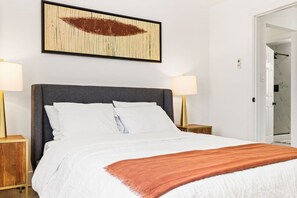 2 bedrooms, desk, iron/ironing board, free WiFi
