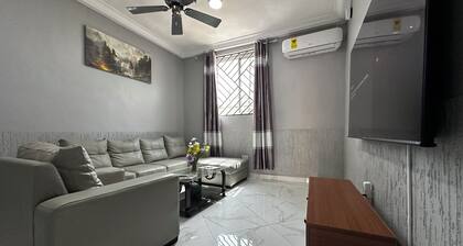 Modern 2-Bedroom Apartment - Rose Villa Suite G4, Near Beach with Pool Access