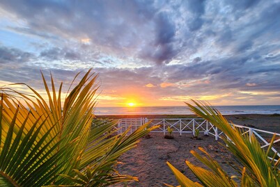 3-bedroom Beach and Garden Resort in Santa Cruz with WiFi, AC.TV Time to relax.