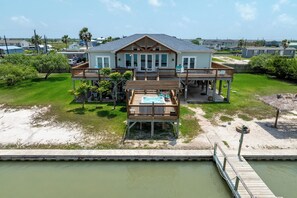 Exterior - Sunset Cove ~ Amazing Waterfront Oasis “Includes kayaks” (Rockport)