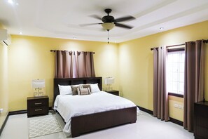 2 makuuhuonetta, silitysrauta/-lauta, Wi-Fi, vuodevaatteet