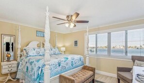 2 slaapkamers, een strijkplank/strijkijzer, gratis wifi, beddengoed