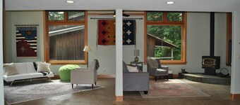 Guesthouse on a picturesque and secluded 19 acres just 12 mins to Silverton